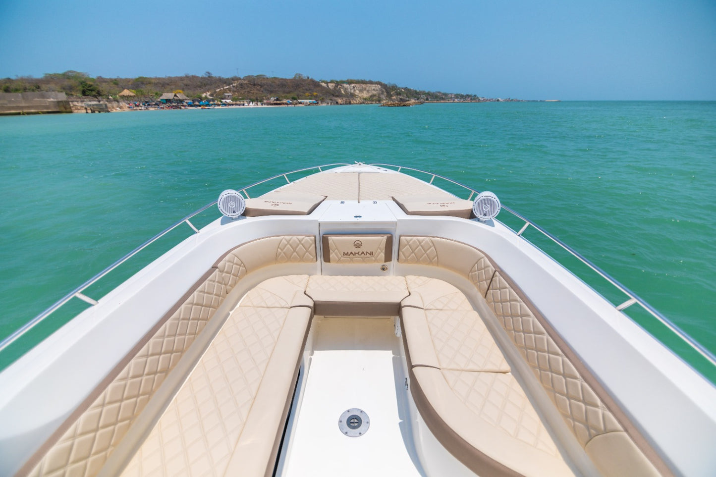 MAKANI SPEEDBOAT 38 FEET