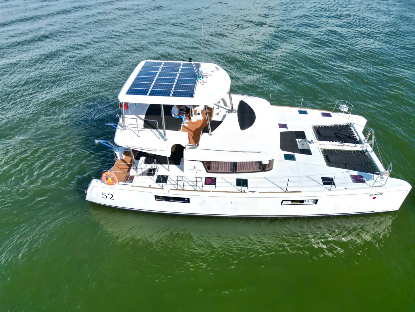 CATAMARAN 51 FEET